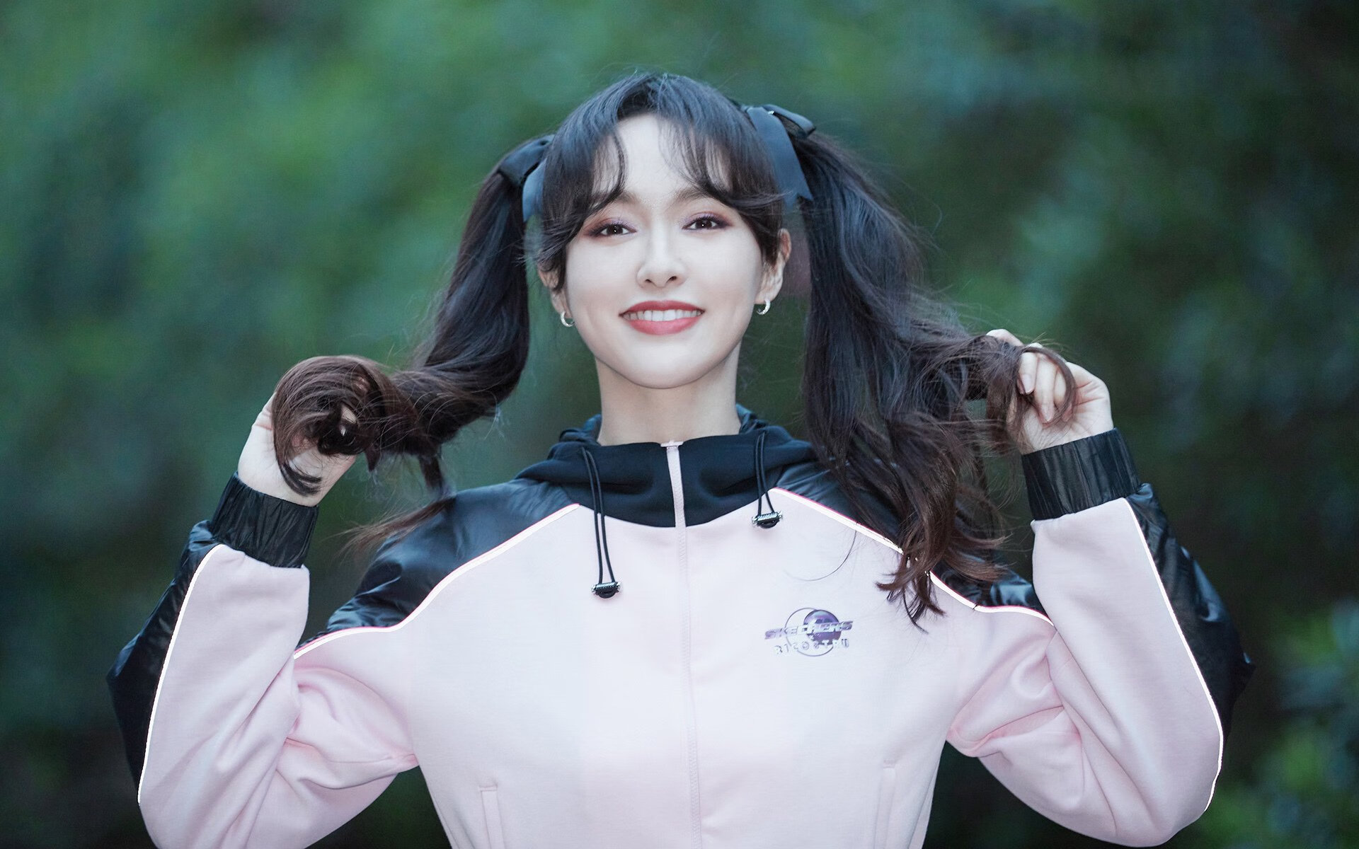 中国足球注重守门员专项训练提升门线防守能力,足球守门员新规则