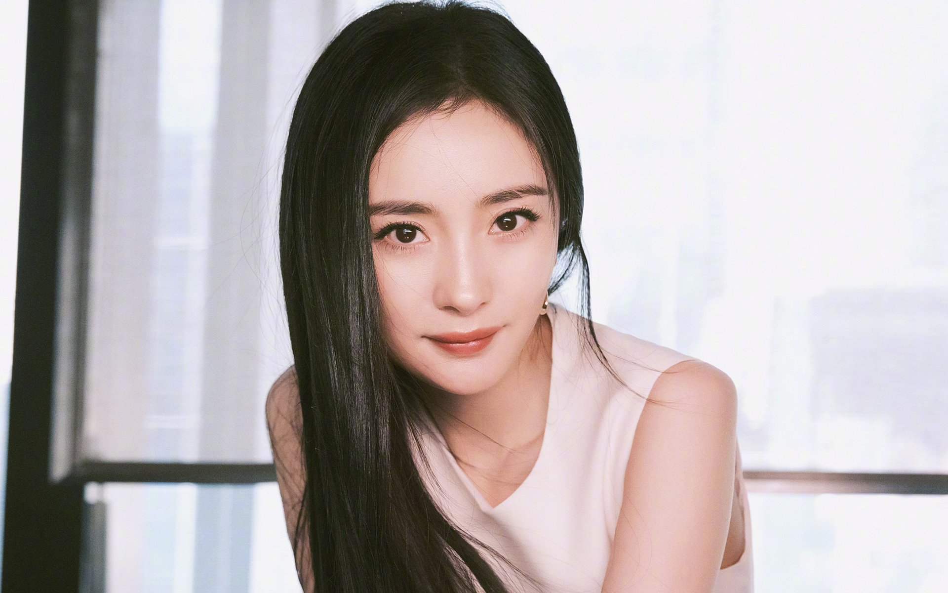 爱游戏中国官方网站平台-德甲终极对决：攻防精彩纷呈，胜负悬念迭起，德甲平局