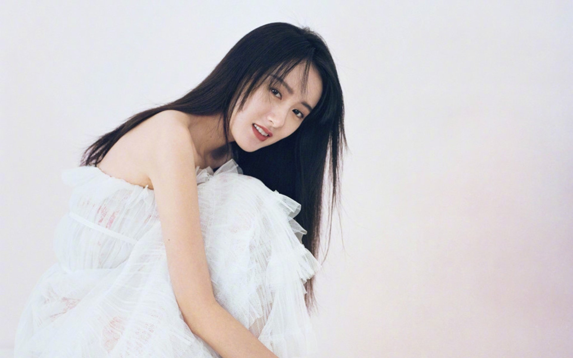 爱游戏-比赛后期连入两球完成逆转展示球队不屈精神，连进两球